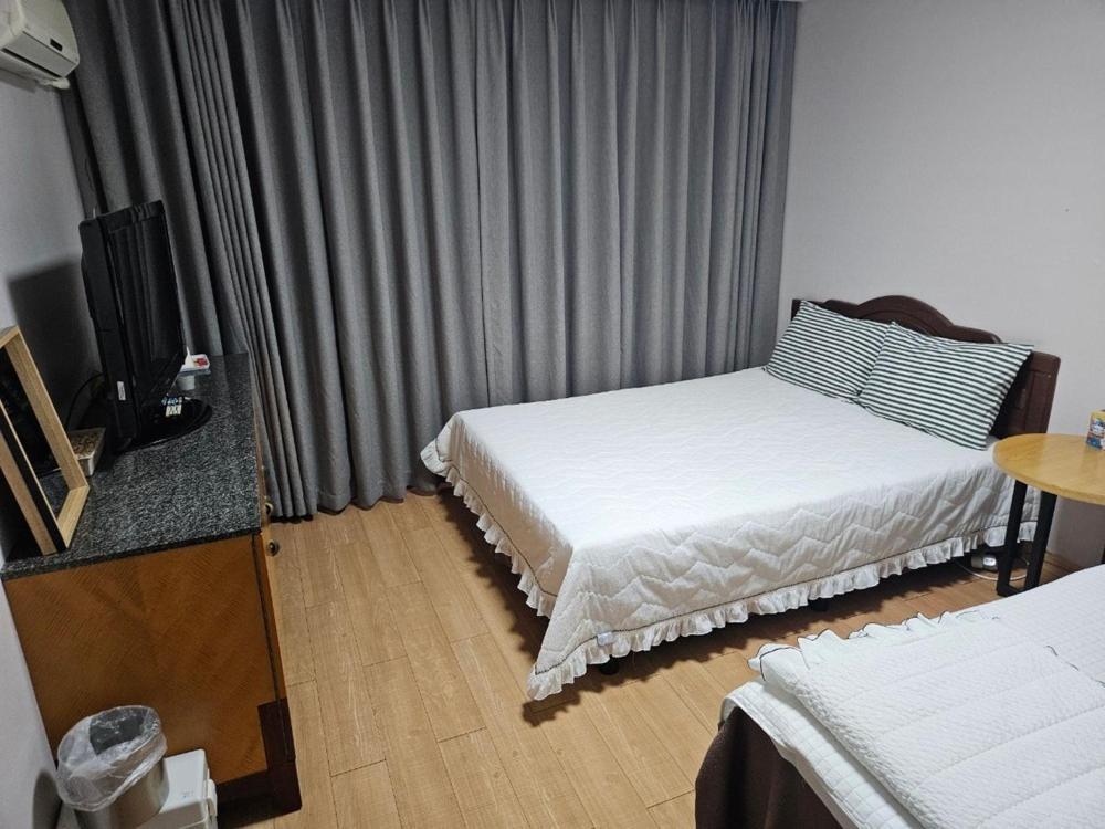 Inje Baekdam Stay Tourist Hotel Quarto foto